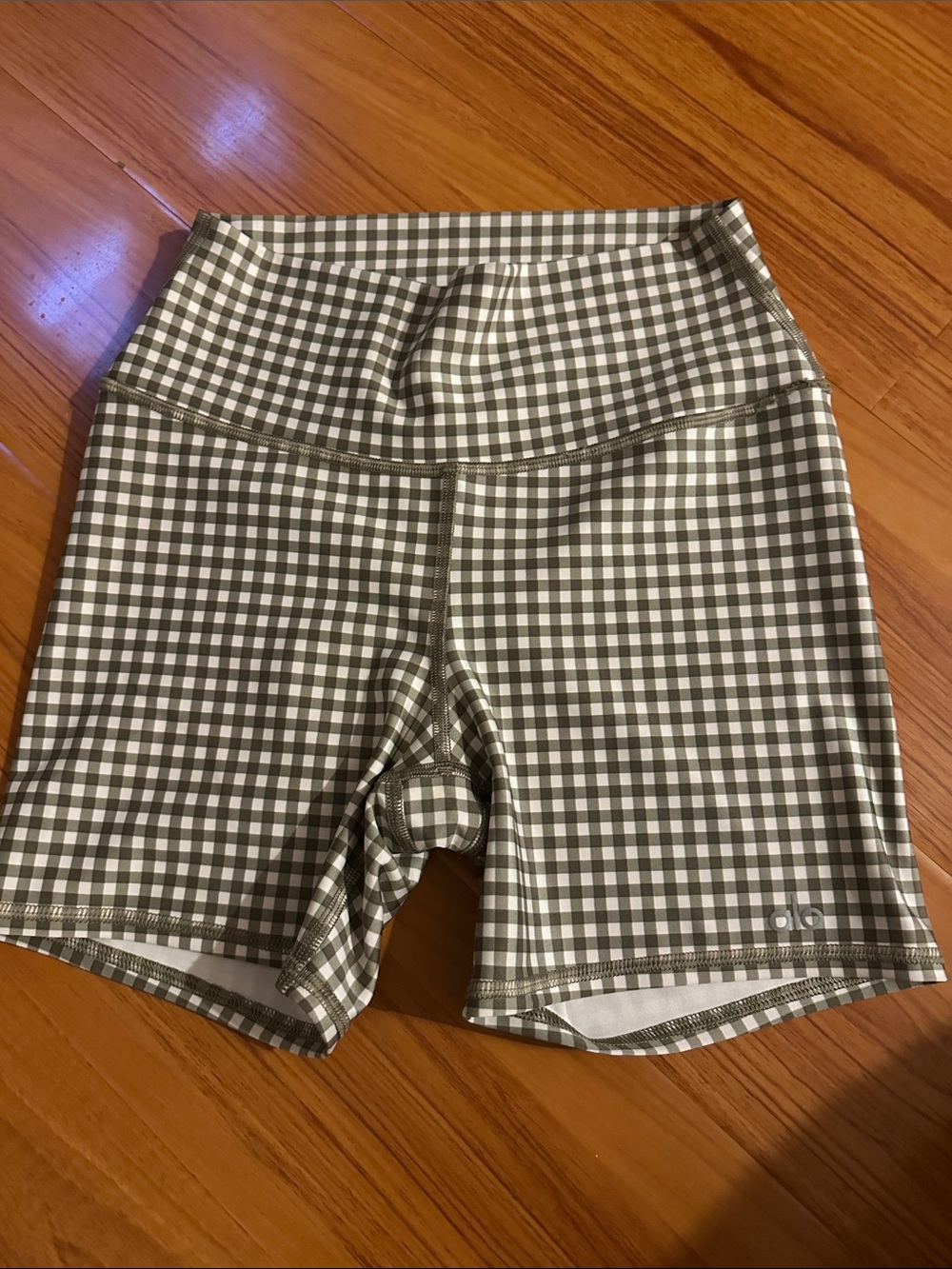 Alo Gingham Airlift Biker Shorts S
